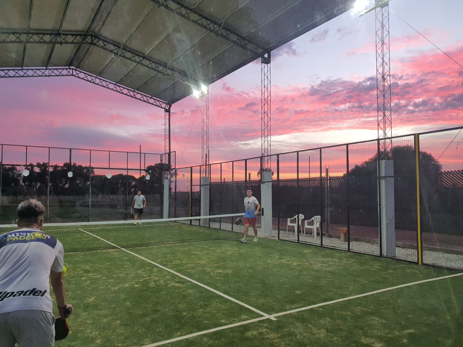 Club Gran Rosario suma instalaciones y deportes: ahora también escuela de Paddle